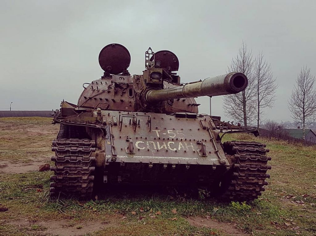 A tank sits abandoned in South Ossetia.