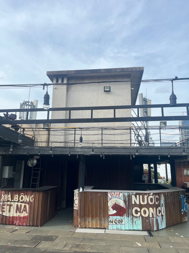 the iconic Saigon evacuation picture